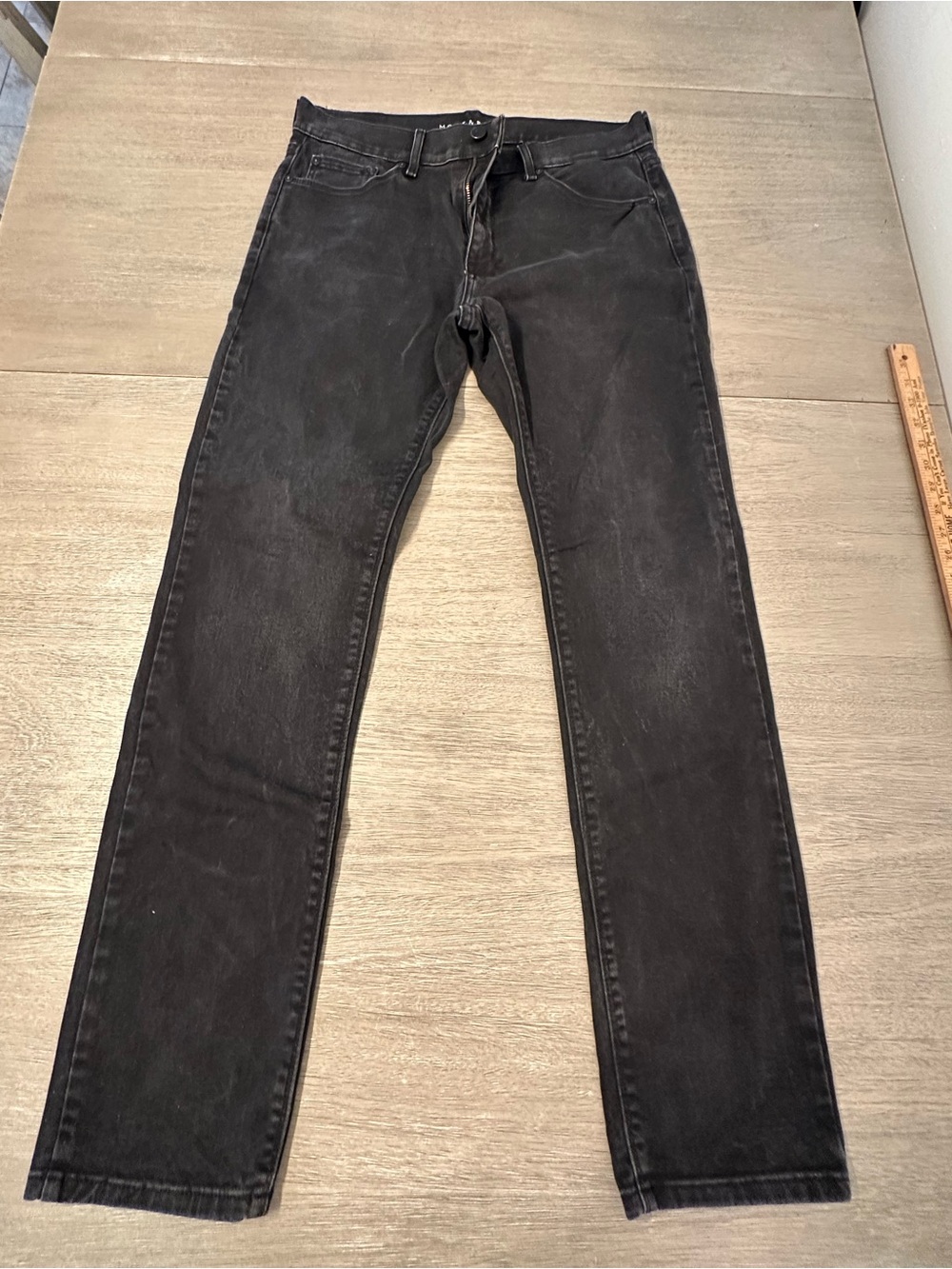 Men's Slim Straight Black Jeans - Modern Everyday Style